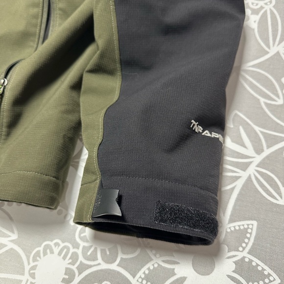 The North Face green and black Gore-Tex jacket Medium - Picture 3 of 11